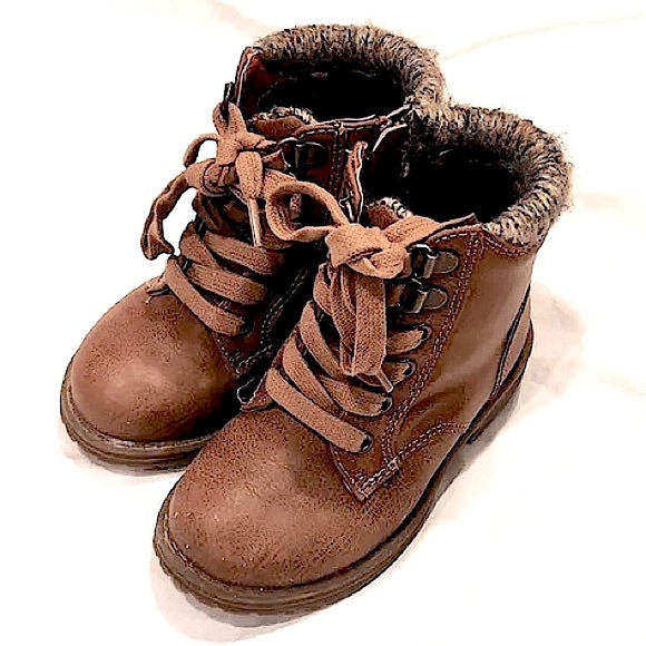 Madden Girl Cognac Hiking Boots, Toddler Size 8. - Picture 3 of 6